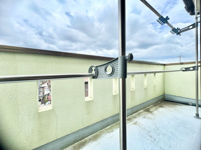 【バルコニー】 | 山科区西野楳本町　中古戸建 | 【西側バルコニー】
