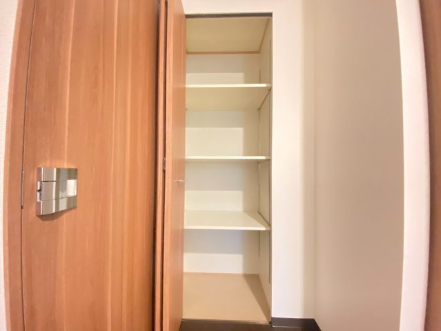 エスリード高槻上牧の収納