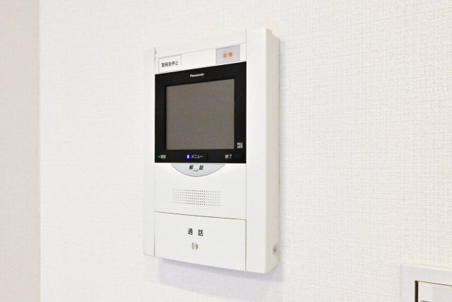 エンゼルハイム西新井大師のセキュリティ|エンゼルハイム西新井大師：ＴＶモニター付きインターホン画像です！