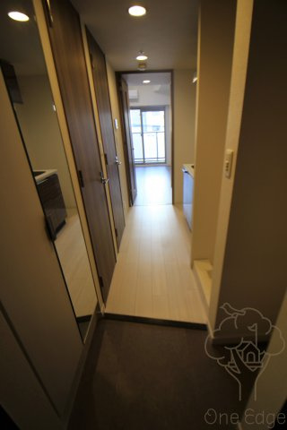 プレサンス新大阪ストリームの玄関