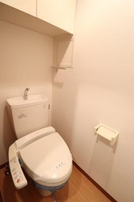 【トイレ】 | カメリア広尾 | 清潔感のあるトイレです