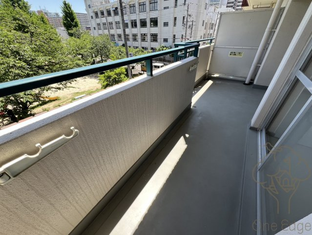 メゾンエルミタージュのバルコニー