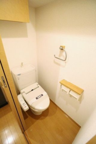 ルーブル中野沼袋弐番館のトイレ