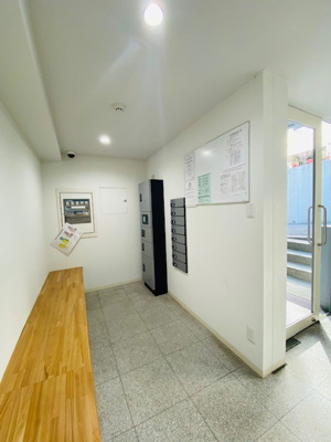 【ロビー】 | 広尾アパートメント | ※参考写真
