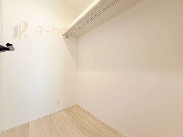 取手市井野第1期　新築戸建て　1号棟の収納|1階に大容量のファミリークローク付き！家族で活用できる嬉しい収納スペース♪