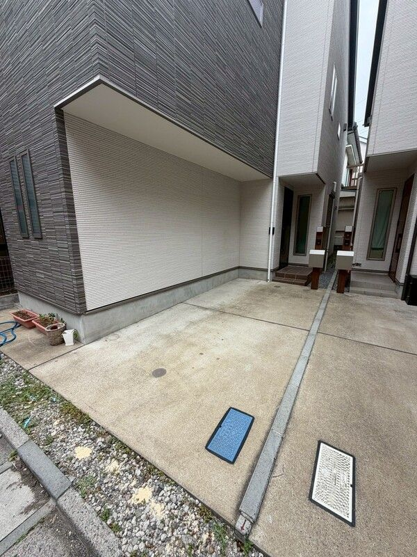 足立区関原1丁目戸建ての駐車場
