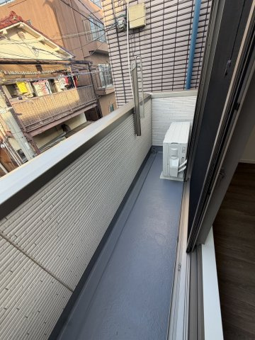 足立区関原1丁目戸建てのバルコニー