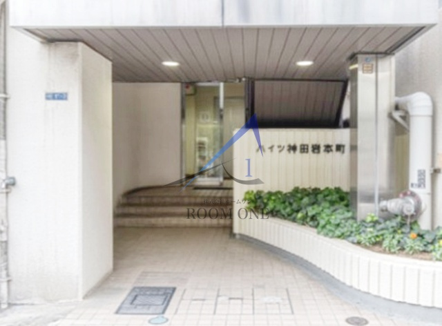 ハイツ神田岩本町のエントランス|エントランスです。