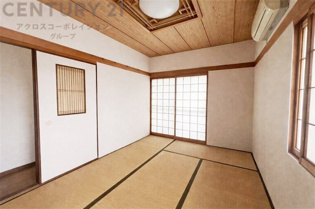 柔らかい畳が心地よい和室