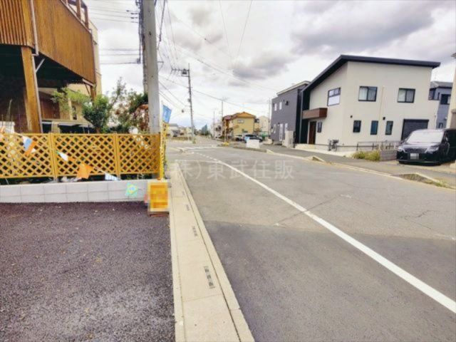 【前面道路含む現地写真】の画像