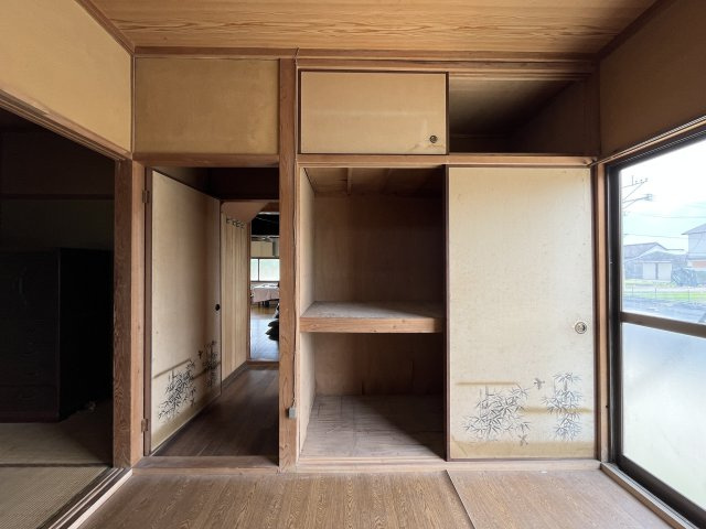 八代市　鏡町鏡　2階建の内装