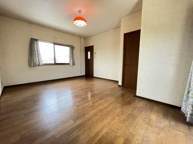 八代市　鏡町鏡　2階建の内装