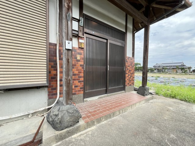 八代市　鏡町鏡　2階建の外観