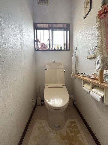 稲沢市日下部松野町三丁目戸建のトイレ|1階トイレ