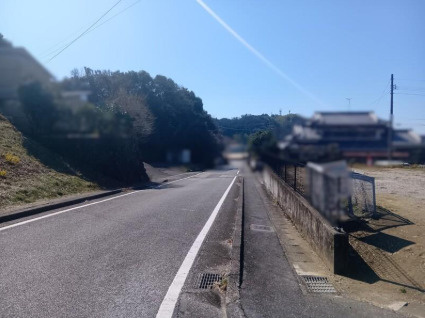 南国市緑ヶ丘1丁目　建築条件なし売土地の周辺|緩やかな坂に位置し、心地よい風と陽光が抜けるロケーション。
