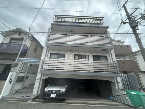 ゴーディ甲子園1番館の外観