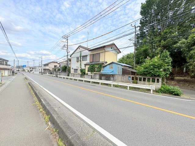 川越市笠幡　建築条件なし売地　JR川越線『笠幡駅』徒歩5分　【霞ヶ関西小学区】の前面道路含む現地写真