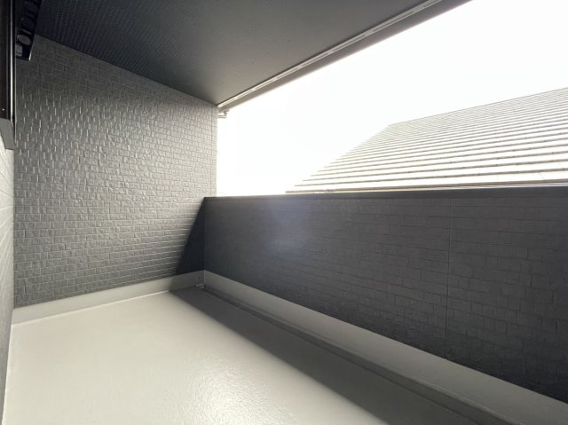 倉敷市茶屋町１期１号棟のバルコニー|ルーフバルコニーは洗濯物干しや趣味のスペースに最適
