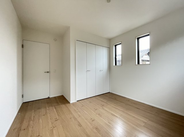 倉敷市茶屋町１期１号棟の洋室|自然光が入り、心地よく過ごせる洋室です