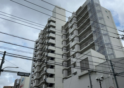 【構造・工法・仕様】 | ライオンズマンション相模大野 | ＲＣ造、Reinforced Concreteは直訳すると補強されたコンクリートです。主に柱や梁・床・壁が鉄筋とコンクリートで構成おり、鉄筋を組んだ型枠にコンクリートを流し込んで固めたものを指します。