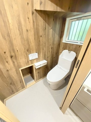 三郷市戸ケ崎5丁目　中古戸建のトイレ|1階のトイレ付