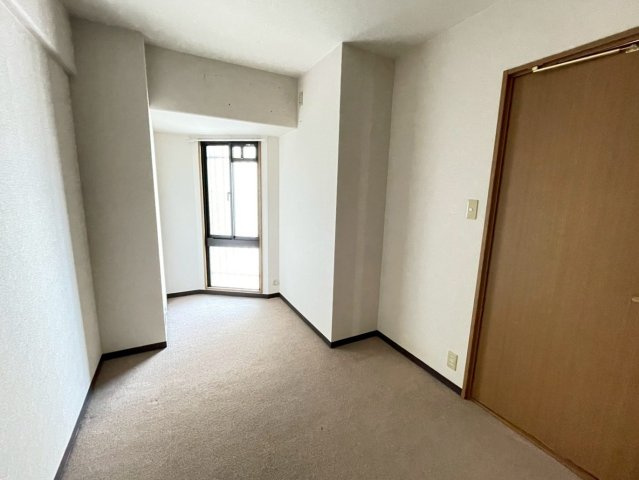 ◆１０階建て８階部分南西角住戸◆地下鉄＆阪急＆京阪の３沿線利用可能◆ディオ・フェルティ京都烏丸東の洋室|洋室