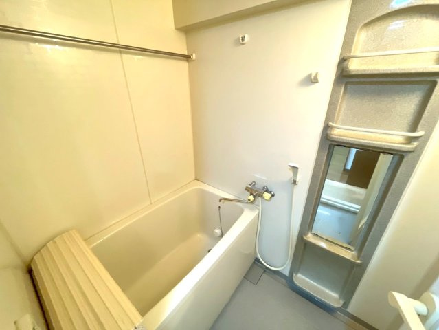 ◆１０階建て８階部分南西角住戸◆地下鉄＆阪急＆京阪の３沿線利用可能◆ディオ・フェルティ京都烏丸東の浴室|浴室