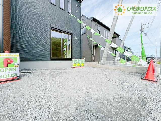 日立市田尻町6期　新築戸建　1号棟の駐車場|マイホームなら駐車場代がかかりません。しかも、自宅の駐車場で洗車ができます！今までコイン洗車に行っていた手間も省けて、節約にもつながります(^^♪