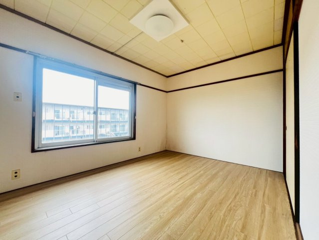 新多聞第ニ住宅の子供部屋