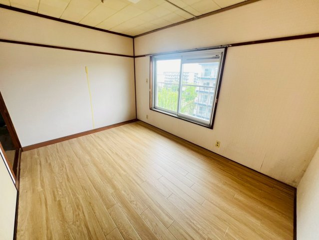 新多聞第ニ住宅の寝室