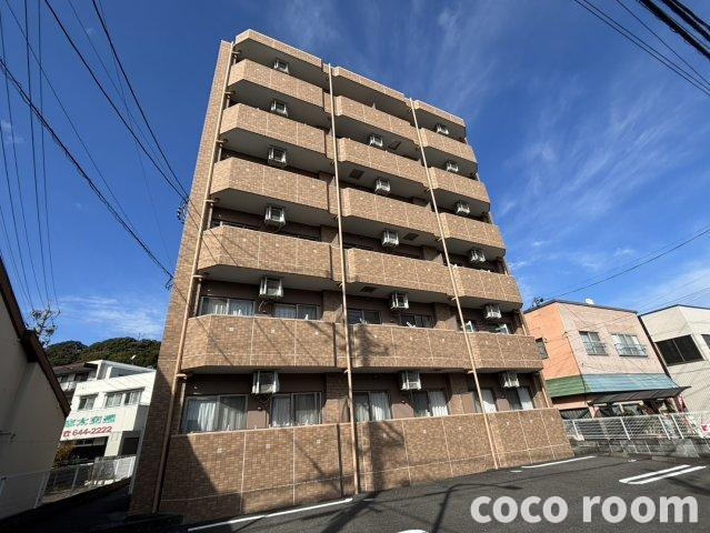 カルフール千歳の外観