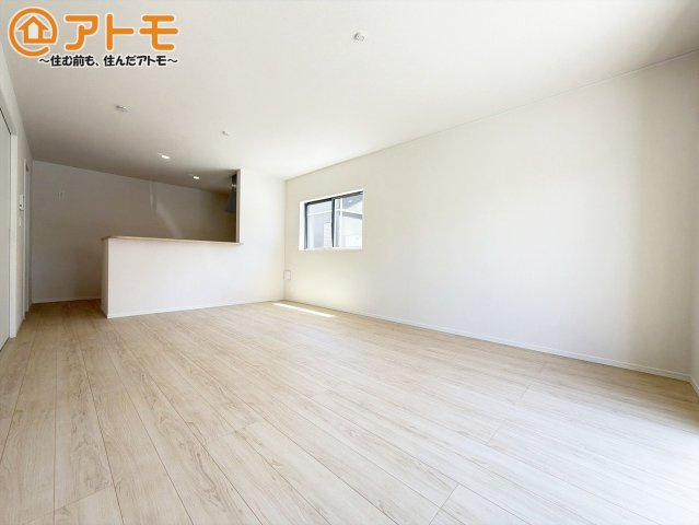 【居間・リビング】 | 富士宮市淀平町第2　Ⅱ期　新築戸建て　3号棟