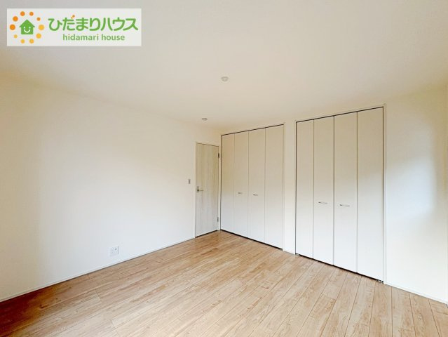 日立市田尻町6期　新築戸建　2号棟の寝室|天井の高い主寝室。ゆっくりと過ごせる大人のくつろぎ空間！
