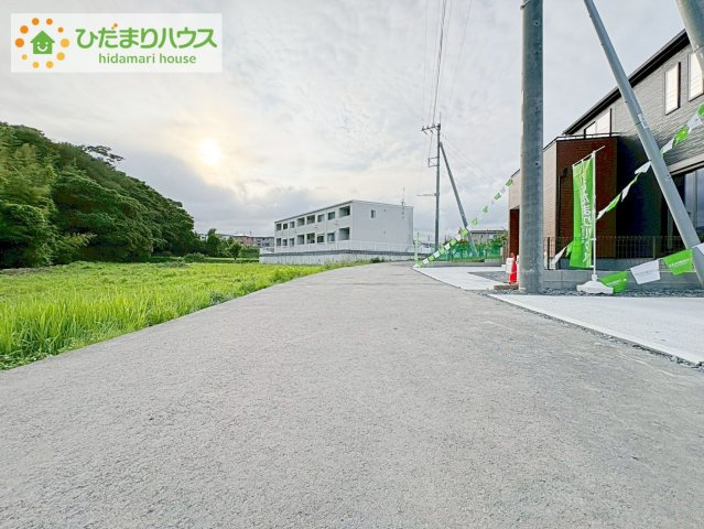 日立市田尻町6期　新築戸建　2号棟の前面道路含む現地写真|小学校まで、それぞれ徒歩10分圏内！公園も近く子育て環境良好です(^^)/