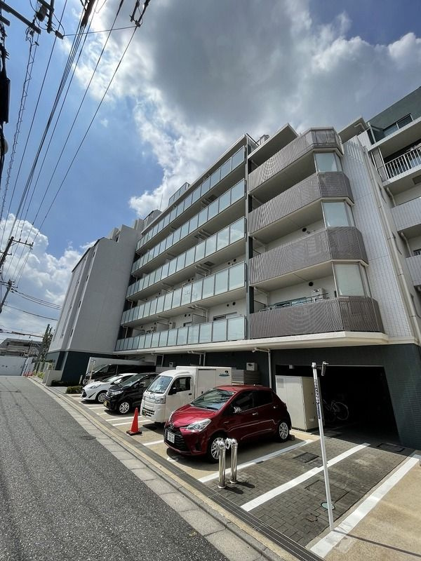 ＢＥＬＩＳＴＡ下高井戸駅前