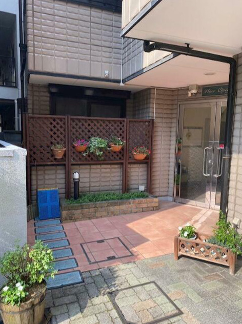 プラスクレールのエントランス