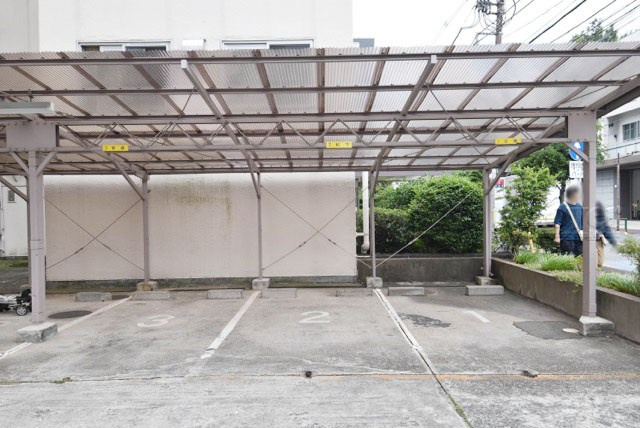 【駐車場】 | 藤和東中野コープ | バイク置き場。空き区画の有無や駐輪料金、サイズおよび排気量規定などについては、改めてお問い合わせください。～即日のご見学可能～　お問合せはお気軽にどうぞ。