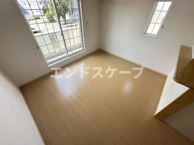 クレメントの居間・リビング|高崎、前橋のお部屋探しはエンドスケープまで！お客様の理想お聞かせ下さい♪