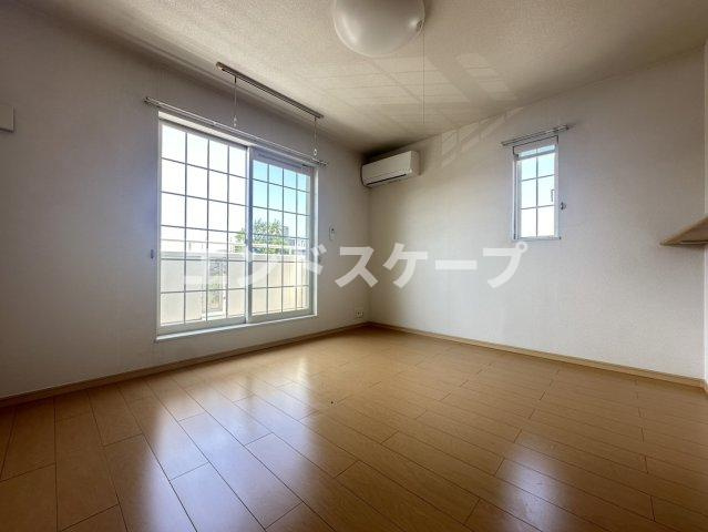 クレメントの居間・リビング|高崎、前橋のお部屋探しはエンドスケープまで！お客様の理想お聞かせ下さい♪