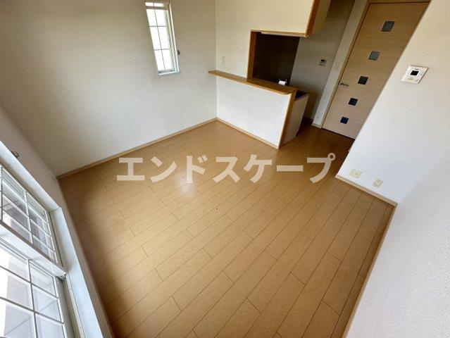 クレメントの居間・リビング|高崎、前橋のお部屋探しはエンドスケープまで！お客様の理想お聞かせ下さい♪