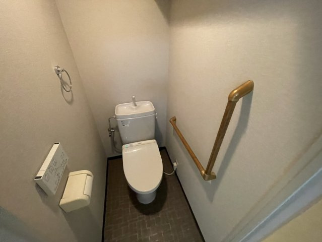 六甲ヒルズ篠原台のトイレ|コンパクトで使いやすいトイレです