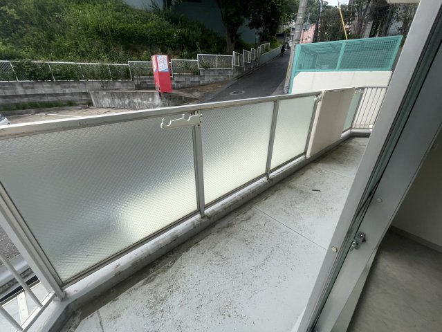 六甲ヒルズ篠原台のバルコニー|お洗濯にも便利なバルコニー付き