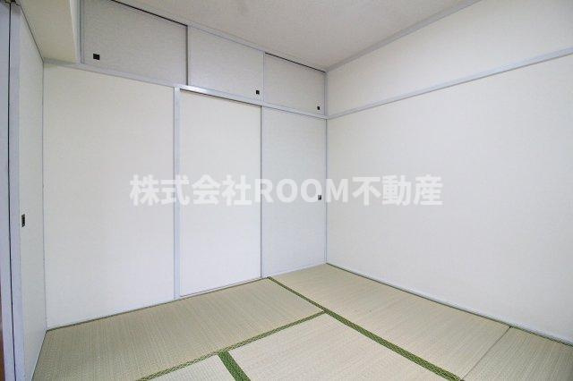 野﨑マンションの和室|畳の上でゆっくりとくつろげる和室です