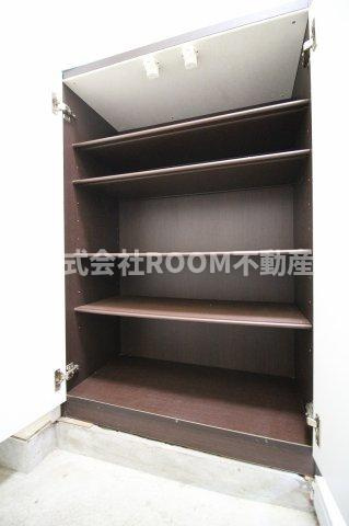 野﨑マンションの収納|小物を収納するのに便利です