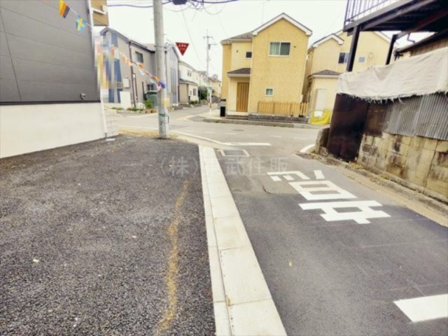 【前面道路含む現地写真】の画像
