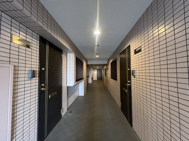 あっちこっちに駅！こっちそっちにコンビニ！しかも平坦！一人暮らし？ファミリー住まい？どっちにしても超便利な最強立地！な、【ピュアシティ横浜6】リノベーションのその他共用部分