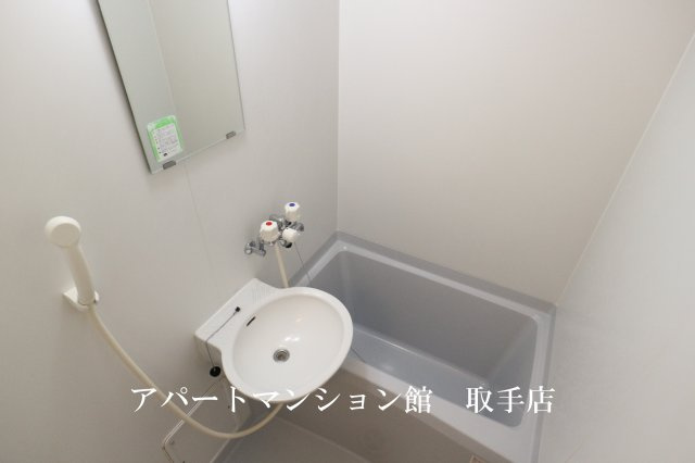 レオパレスサンフラワーの浴室|画像5