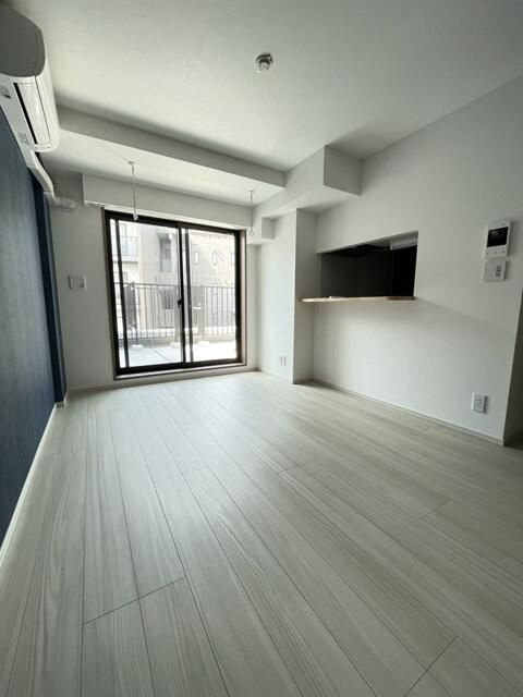 ＳＨＯＫＥＮ　Ｒｅｓｉｄｅｎｃｅ横浜大口の居間・リビング