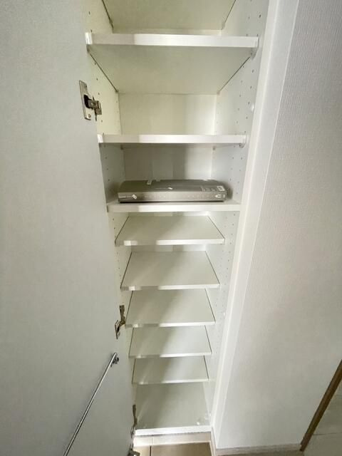 ＳＨＯＫＥＮ　Ｒｅｓｉｄｅｎｃｅ横浜大口の玄関