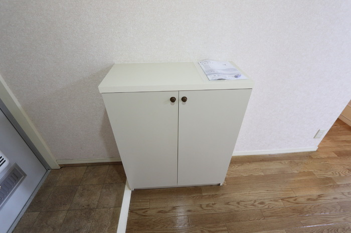 メゾンマキモトの玄関